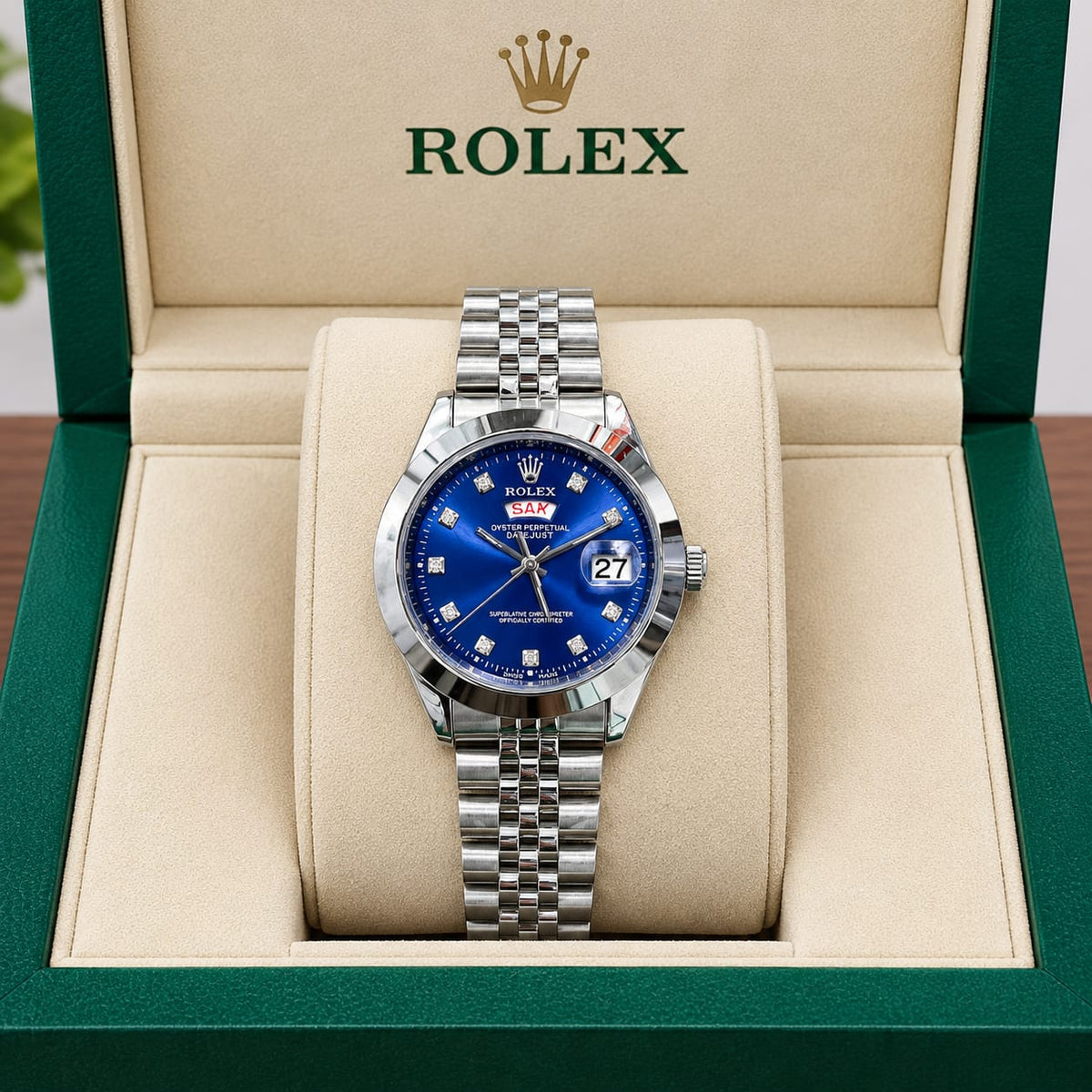 Luxury Classic Men’s Analog Wristwatch – Stylish Premium Dial & Elegant Design