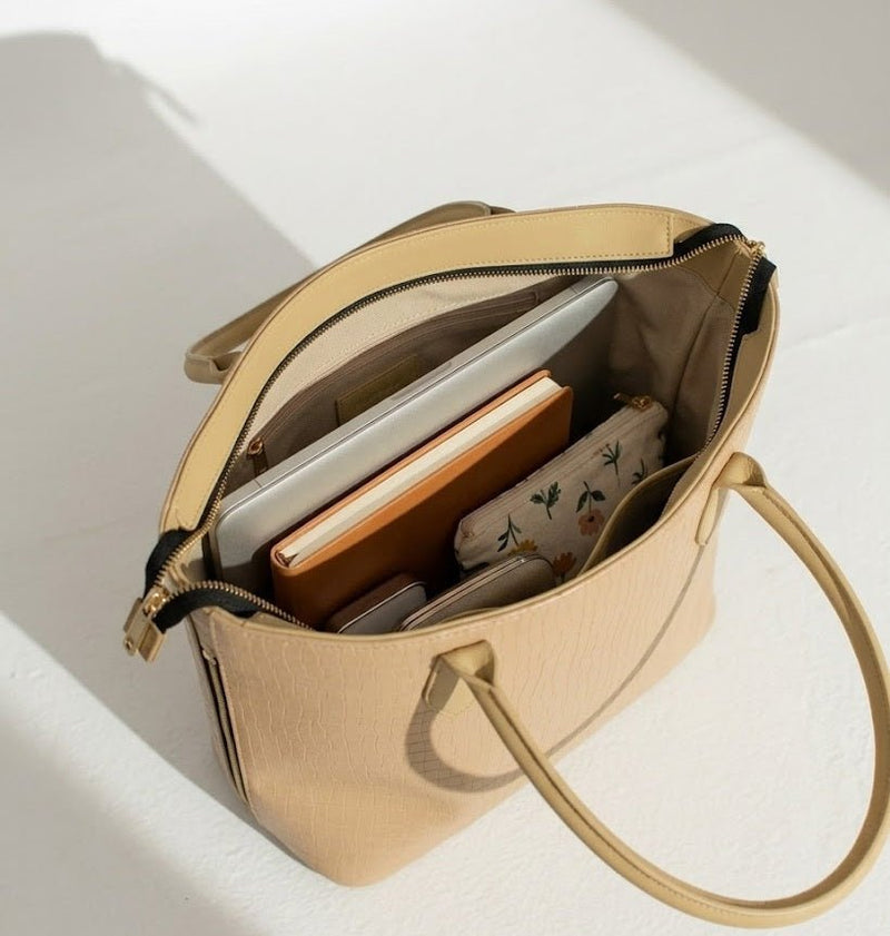 Women's Elegant Croc Texture Tote Bag – Chic Everyday Statement Handbag